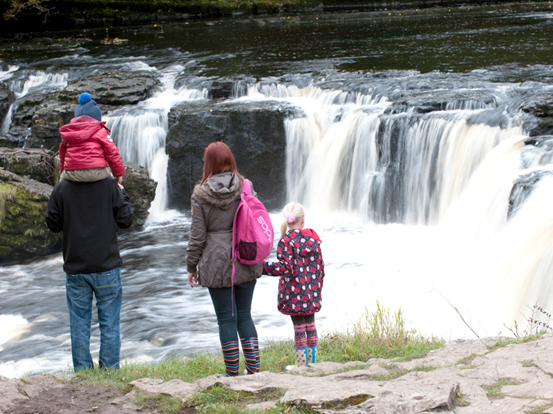  Aysgarth Falls Centre