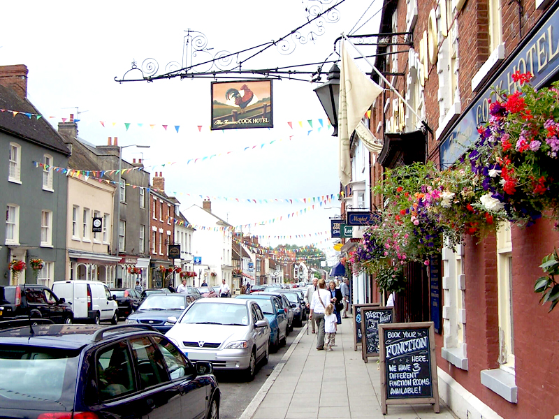  Bedfordshire Tourist Information Centres