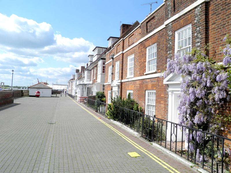  Burnham-On-Crouch Centre